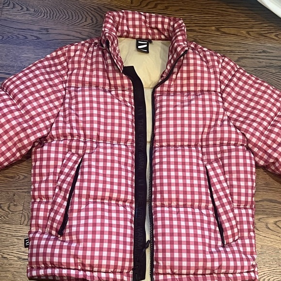 The Very Warm Red Check Hooded puffer - Picture 3 of 5